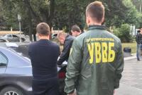 На Буковине двух пограничников поймали на взятках за контрабанду сигарет