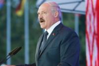 Лукашенко заявил об угрозах суверенитета Беларуси с Востока и Запада