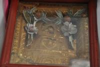 В Харьковской области мужчина украл из храма старинные иконы