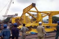 В Индии во время установки упал 70-тонный кран, 11 погибших