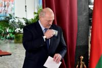 Лукашенко "пропал" после выборов в Беларуси, - СМИ
