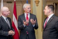 Страны Балтии призывают власть Беларуси провести новые выборы