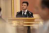 Президент призвал не соревноваться в том, кто "больше и правильнее" любит Украину