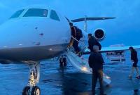 Группу украинцев эвакуировали из США самолетом авиакосмической компании