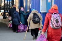 Во время карантина жителей ОРДЛО массово свозят в РФ за паспортами