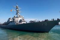 Ракетный эсминец ВМС США направляется в Черное море