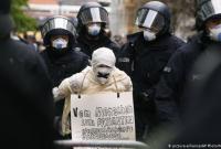 В Берлине прошла демонстрация противников карантина
