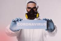 В США за сутки от коронавируса умерли почти две тысячи человек
