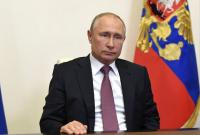 Путин поручил начать масштабную вакцинацию от COVID-19 в России