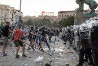 Протести в Сербії: проросійські ЗМІ розповсюджують фейк про "найманців з України" серед протестувальників