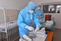 На выплаты медикам и другим работникам: Кабмин выделил из "коронавирусного" фонда 7 млрд грн