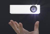 Портативный проектор LG CineBeam PH30N создаёт изображение размером до 100"