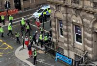Нападение с ножом в Глазго: полиция застрелила подозреваемого