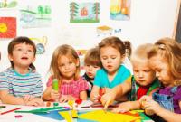МОН не исключает возможной работы детских садов в летнее время