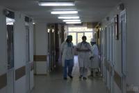 Три лікарні на Київщині через COVID-19 припинили прийом нових хворих