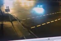 "Не вписалася в поворот": п’яна львів'янка розтрощила авто свого друга (відео)