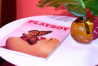 Playboy остановил печатную версию журнала из-за коронавируса