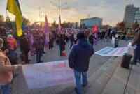 В Запорожье предприниматели протестовали против карантина выходного дня