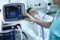 В украинских больницах есть более 4 тысяч аппаратов ИВЛ, из них задействовано менее 10% - Минздрав