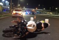 Ночью в Киеве мотоциклист сбил пешехода: в аварии погибли три человека