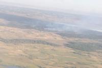 В Херсонской области второй день тушат пожар на территории лесничества