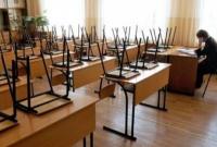 В Киеве объявили подозрение подрядчику, который «нагрел» на школьной мебели почти полмиллиона