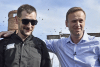 Брат Навального получил по «санитарному делу» год условно