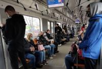 Действие спецпропусков на транспорт в Киеве продлили до 30 апреля