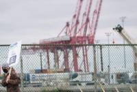 Один из крупнейших портов Канады прекратил принимать грузы из-за забастовки