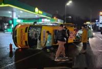 В Киеве скорая помощь попала в ДТП: есть пострадавшие