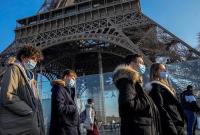 Никаких вечеринок и семейного празднования: Франция ужесточает ограничения для борьбы с Omicron