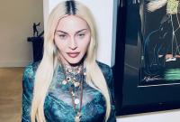 В одном белье: 62-летняя Мадонна сразила фанатов откровенными фото