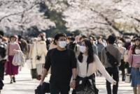 Власти Японии призывают граждан не покидать дома на «неделе выходных»