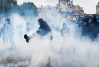 Первомайская демонстрация в Париже переросла в с тычки с полицией