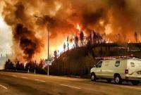 Масштабна пожежа атакувала Канаду