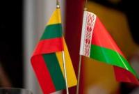 Беларусь в ответ высылает двух литовских дипломатов