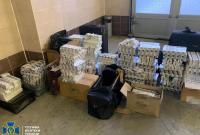 Українських дипломатів затримали з контрабандою сигарет й 16 кілограмами золота - СБУ