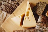 Чем грозит здоровью злоупотребление сыром?