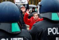 В Дрездене во время антикарантинного протеста пострадали полицейские