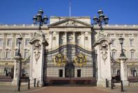 Букингемский дворец запланировал расследование обвинений персонала в адрес Меган Маркл