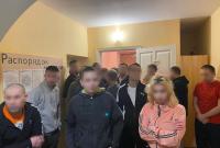 Похищали людей и удерживали в "лечебном центре": в Киевской области разоблачили преступную банду
