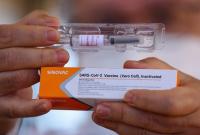 Вакцина CoronoVac безопасна для детей в возрасте от 3 до 17 лет