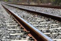 Несовершеннолетняя девушка погибла под колесами пассажирского поезда