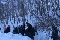 В России возле школы сошла лавина, есть погибший