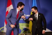 Зеленский обсудил с Трюдо упрощение поездок в Канаду для украинцев