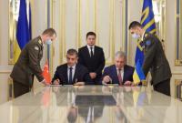 В Украине появится центр по обслуживанию турецких беспилотников Bayraktar: в ОП подписали меморандум