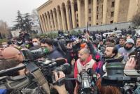 В Тбилиси задержали 25 человек на акциях протеста в поддержку оппозиции