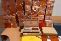 Кубинские сигары и яд голубого скорпиона: таможенники изъяли контрабанду на 4,6 млн гривен