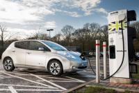 Опрос: Менее 1% британских владельцев электромобилей планируют вернуться обратно к бензиновым/дизельным автомобилям