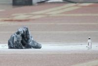 В Минске на Площади независимости мужчина совершил самоподжог - его госпитализировали